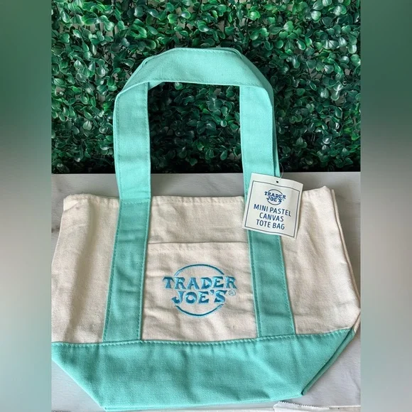 Trader Joe’s Mini Pastel Canvas Tote Bag - Mint and Cream NWT - Picture 1 of 2